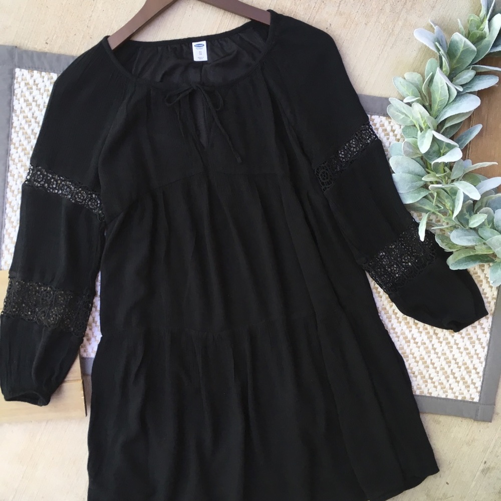 Old Navy Black Long Sleeve Dress w/Crochet Detail